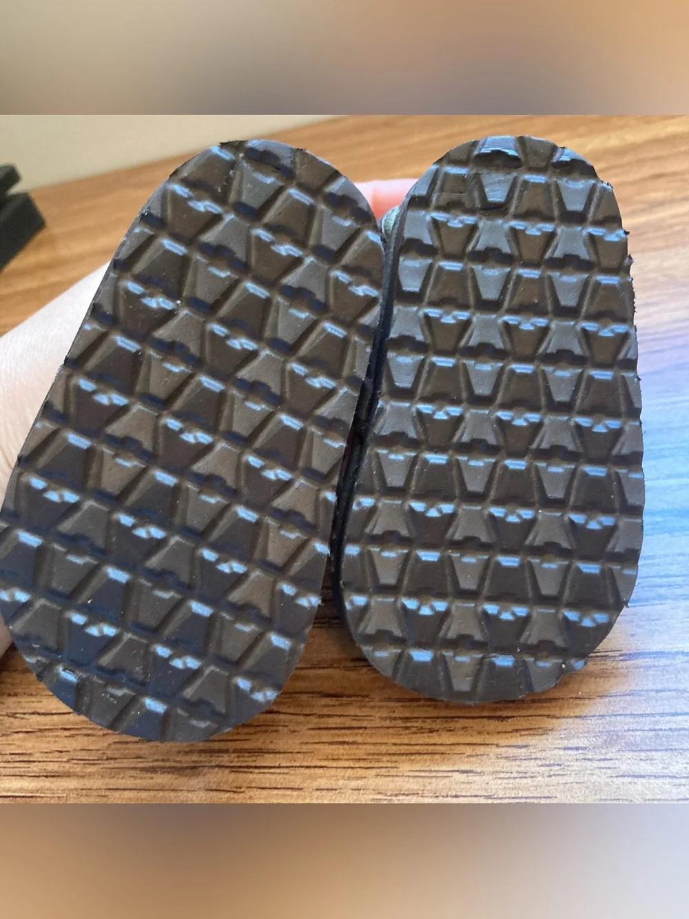 5/$15 Carter’s Baby Olive Green and Orange Sandals 2